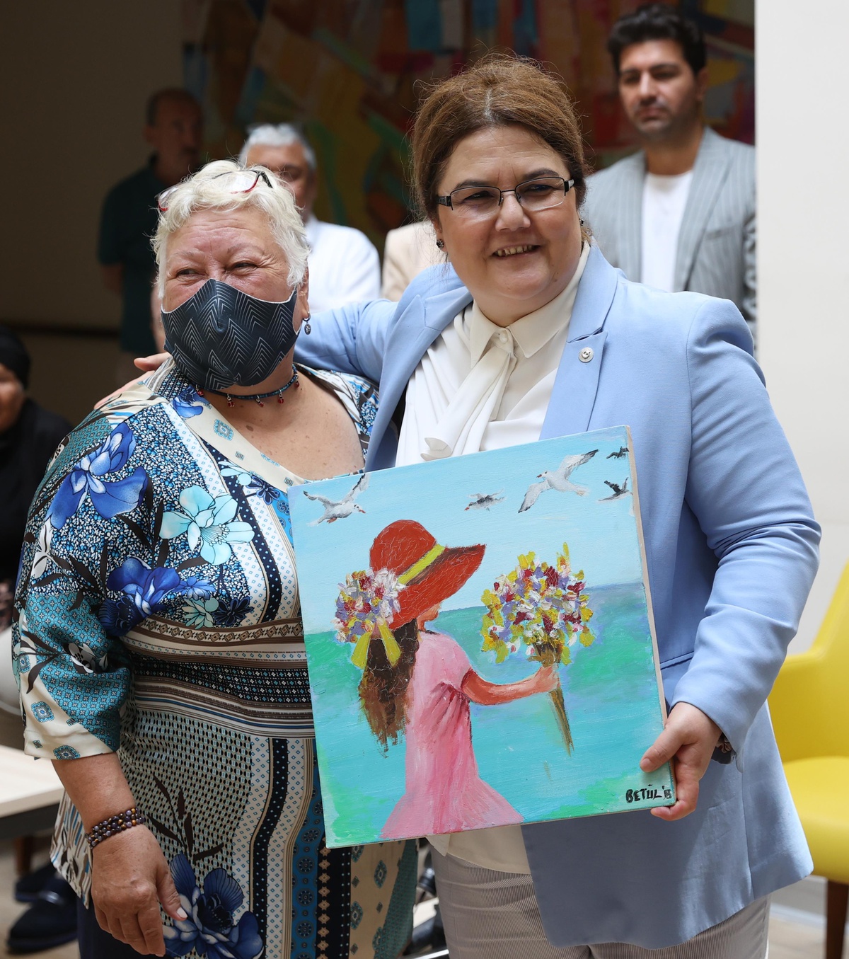 Aile ve Sosyal Hizmetler Bakanı Derya Yanık huzurevini ziyaret etti Açıklaması