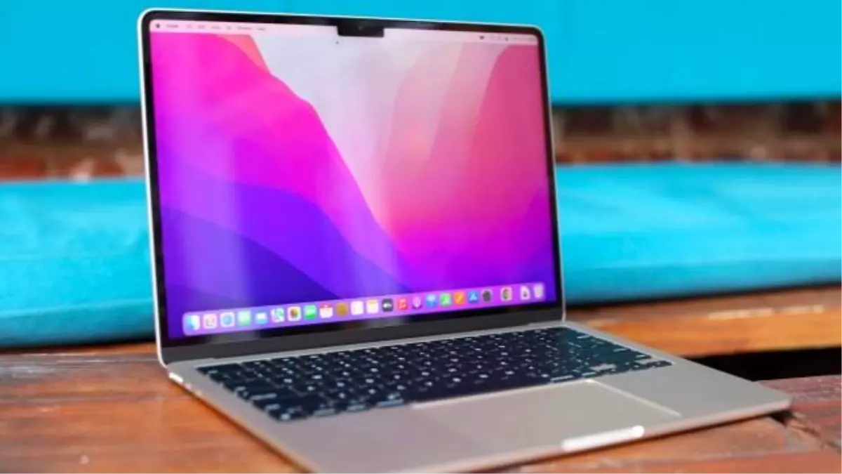 Apple, M2 Macbook için mesai yapıyor! İşte nedeni