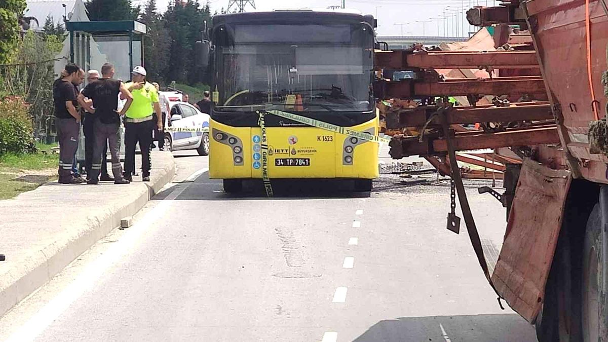 Arnavutköy\'de feci kaza