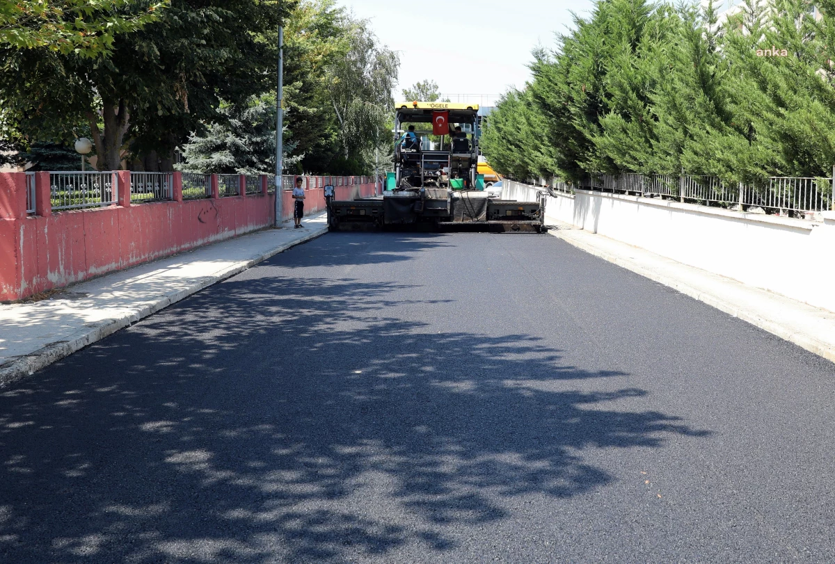 Çerkezköy Belediyesi Sıcak Asfalt Çalışmalarına Devam Ediyor