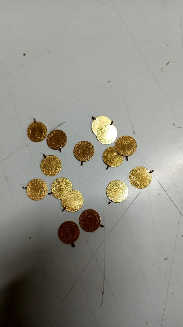 Çöpe atmaktan son anda vazgeçtiği yünden resmen hazine çıktı Çöpe atmaktan son anda vazgeçtiği yünden resmen hazine çıktı