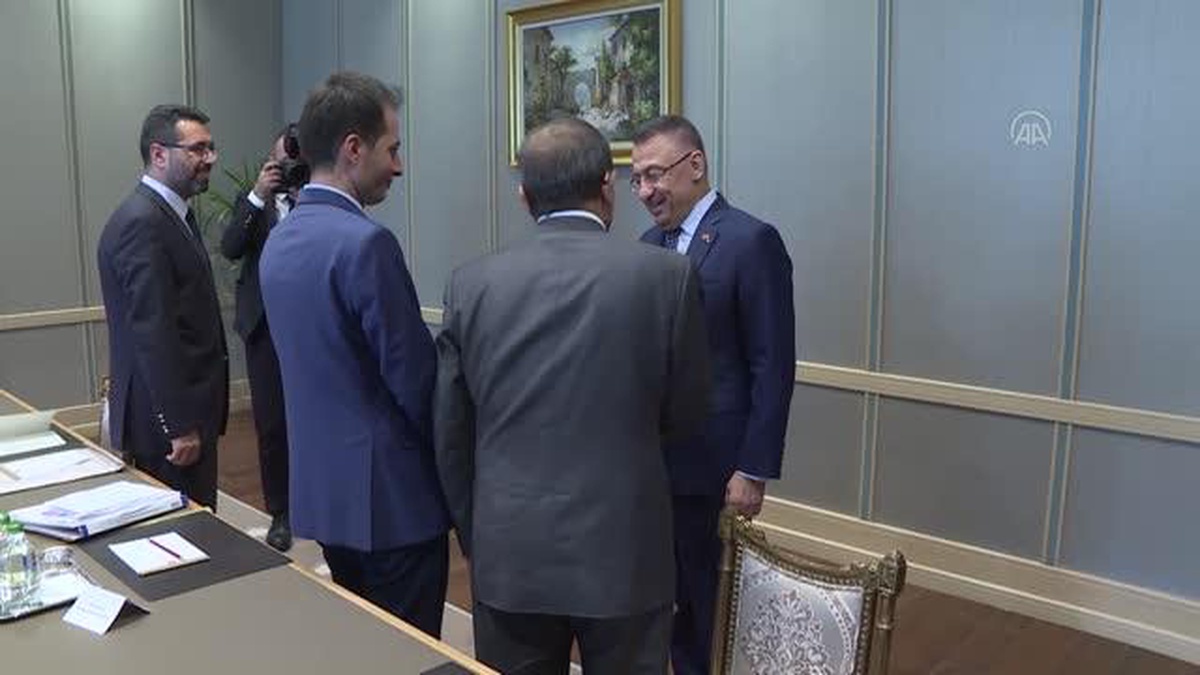 Cumhurbaşkanı Yardımcısı Oktay, Türkiye Noterler Birliği Başkanı Çağlayan\'ı kabul etti