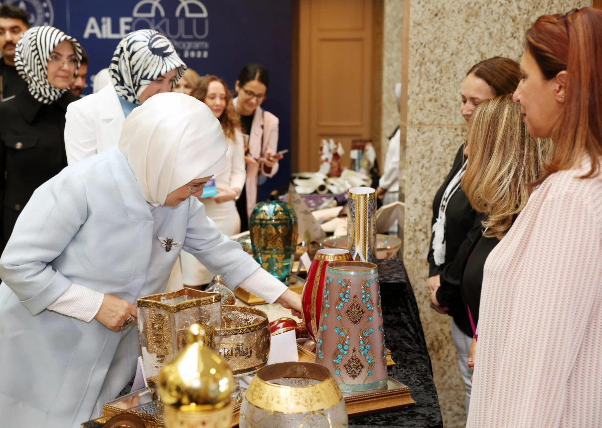 Emine Erdoğan, MEB\'in "Aile Okulu Tanıtım Programı"nda konuştu Açıklaması