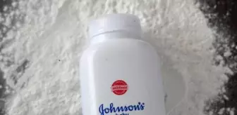 Johnson & Johnson'ın 130 yıldır sattığı bebek pudrasında kanserojen madde tespit edildi