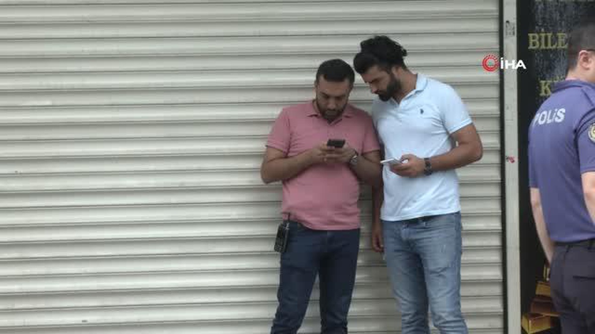 Küçükçekmece\'de kadın kılığına giren hırsızlar kuyumcu soydu