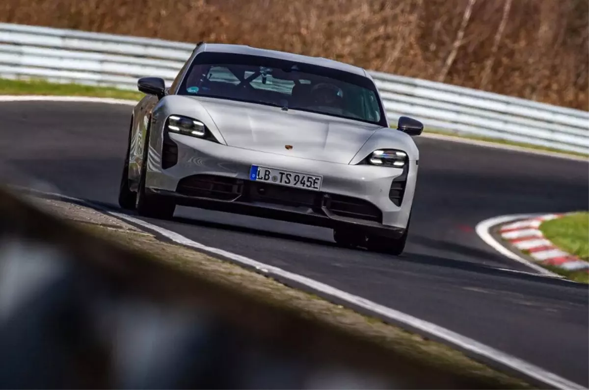 Nürburgring rekoru yeniden Porsche Taycan\'da