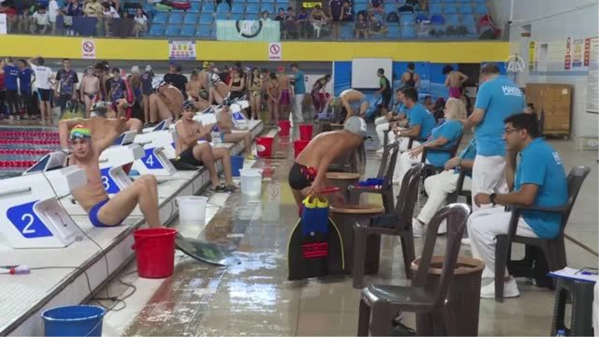 Paletli Yüzme Kulüplerarası Türkiye Şampiyonası, Kayseri\'de başladı