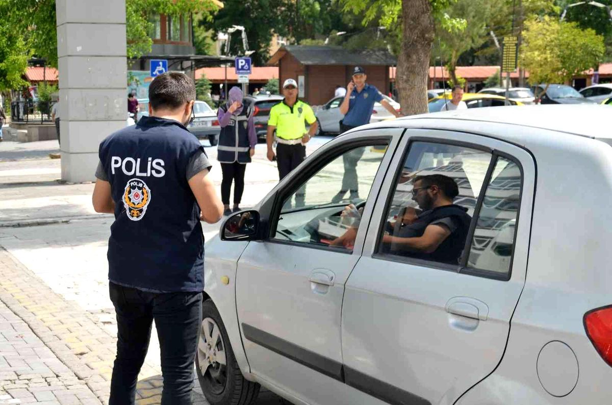 Uşak\'ta aranan 44 şüpheli yakalandı