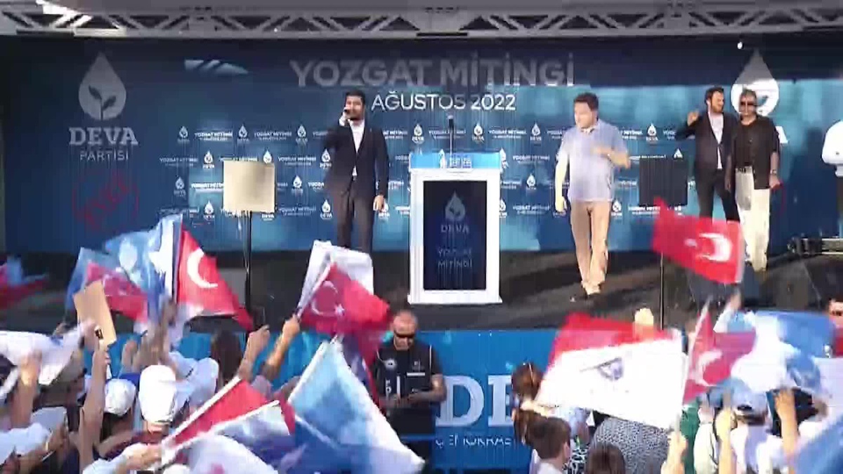Babacan, Yozgat\'ta: "Bahçeli\'nin Bugüne Kadar Bu Memlekete Herhangi Bir Faydası Dokundu mu? Bir Ayağı Siyasetin İçerisinde Bir Ayağı Şiddetin İçinde"