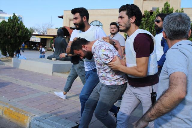 Banka müdürünü rehin alan şahsın yüklü miktarda borcu varmış Banka müdürünü rehin alan şahsın yüklü miktarda borcu varmış