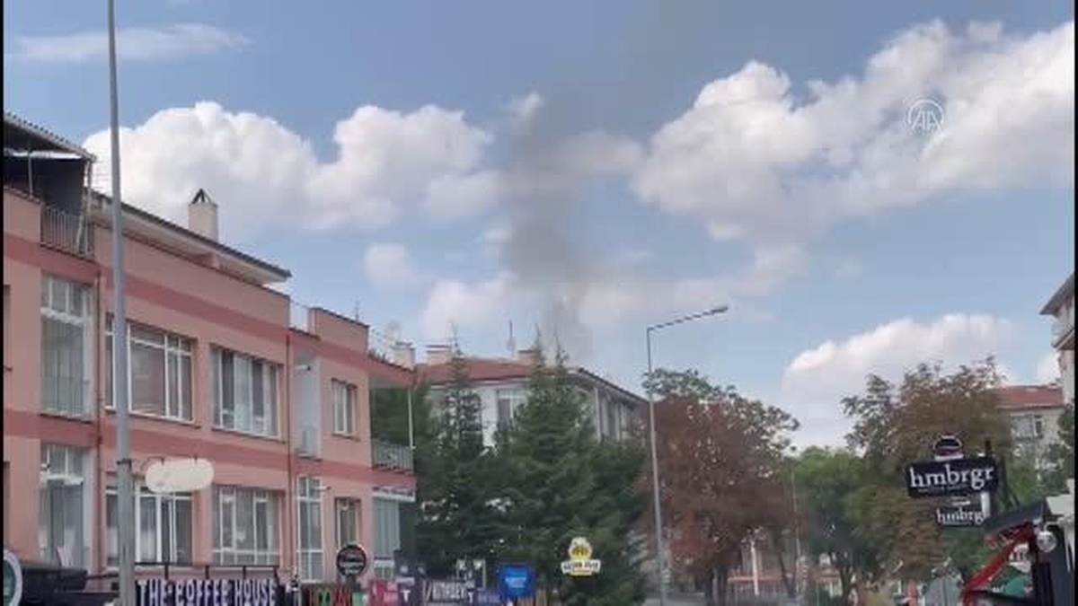 Başkentte pastanede çıkan yangında bir kişi yaralandı