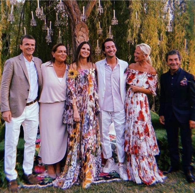 Can Vitali Hakko ve Deniz Aktaş çifti düğün öncesi 'Western' temalı parti yaptı