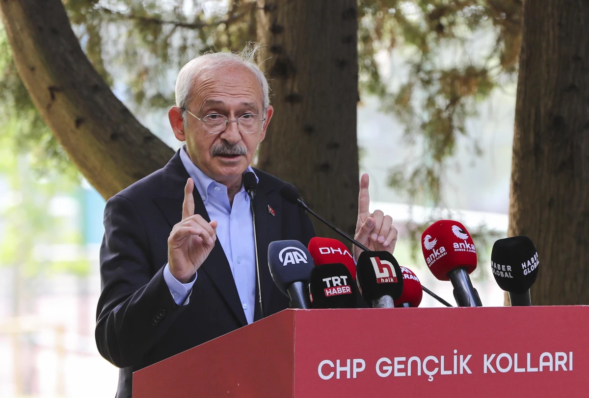 CHP Genel Başkanı Kılıçdaroğlu, partisinin Gençlik Kolları İl Başkanları Toplantısı\'nda konuştu Açıklaması