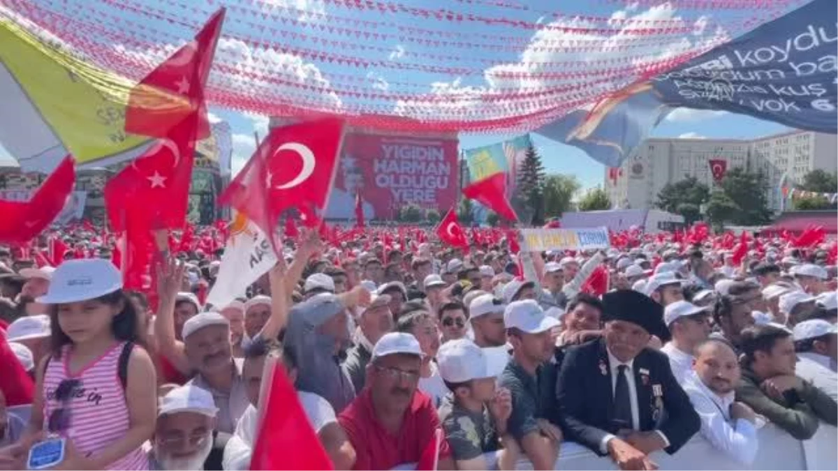 Cumhurbaşkanı Erdoğan: "Kalbi nasır tutmuş gafillere rağmen muhabbetimizi güçlendireceğiz"