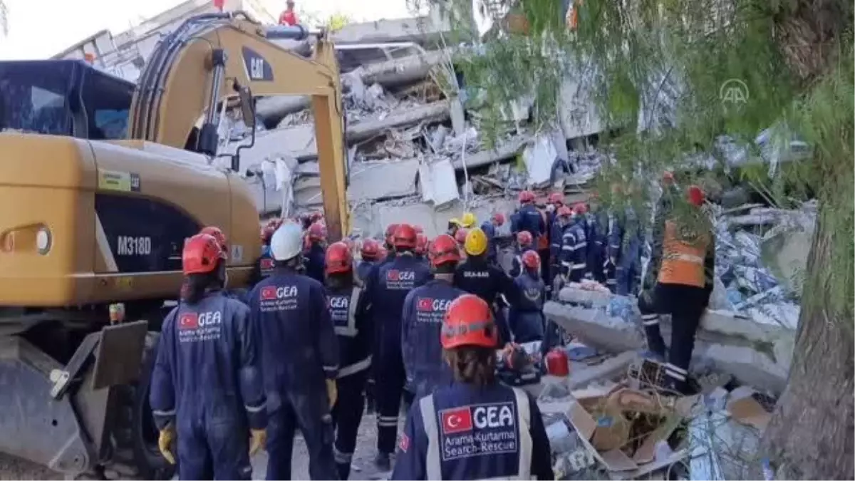 İzmir depreminin simge bebeği Elif\'in annesi hukuk mücadelesini sürdürüyor