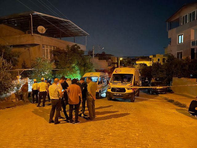 Aile katliamı! Gözü dönen damat kaynanası ve kayınbiraderini öldürüp kayınpederini ağır yaraladı Aile katliamı! Gözü dönen damat kaynanası ve kayınbiraderini öldürüp kayınpederini ağır yaraladı