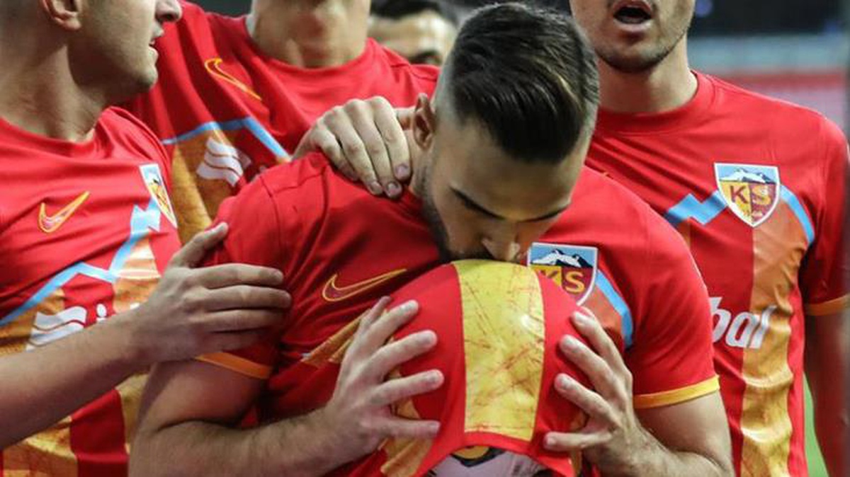 İstanbulspor\'u tek golle geçen Kayserispor ilk galibiyetini aldı