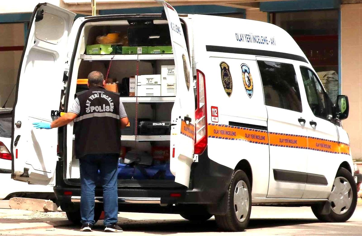 Yakınları tarafından baygın halde bulunan kadın hastanede hayatını kaybetti