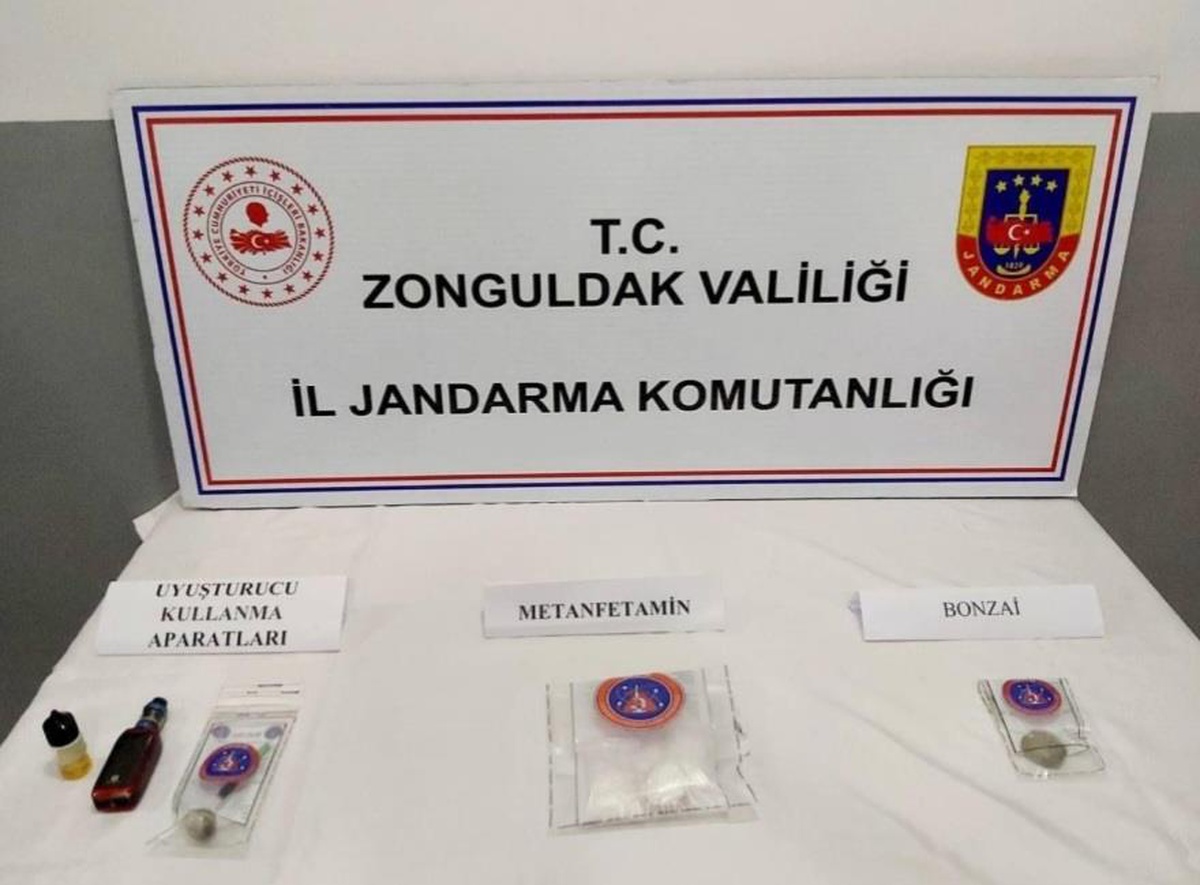 Zonguldak\'ta uyuşturucu operasyonunda yakalanan 3 zanlı tutuklandı