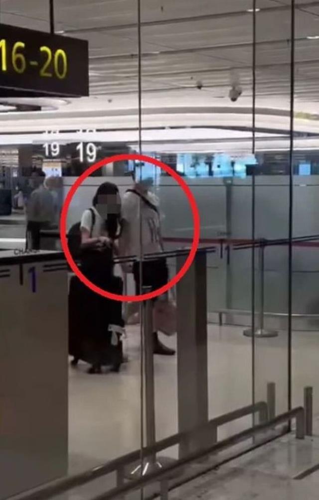 7 aydır kayıp olan kocasının peşine düşen kadın, havalimanında gördüğü manzarayla yıkıldı 7 aydır kayıp olan kocasının peşine düşen kadın, havalimanında gördüğü manzarayla yıkıldı