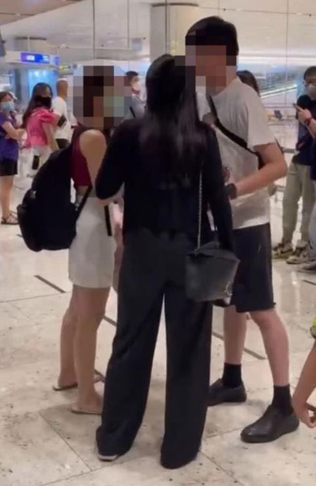 7 aydır kayıp olan kocasının peşine düşen kadın, havalimanında gördüğü manzarayla yıkıldı 7 aydır kayıp olan kocasının peşine düşen kadın, havalimanında gördüğü manzarayla yıkıldı