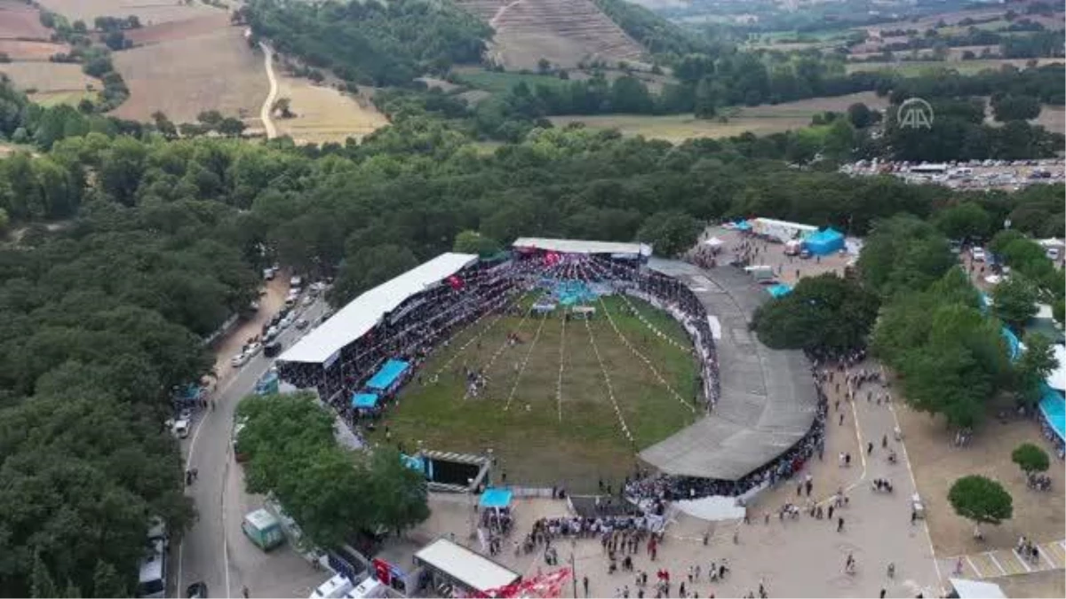 BALIKESİR - (DRON) 62. Geleneksel Kurtdereli Yağlı Güreşleri devam ediyor