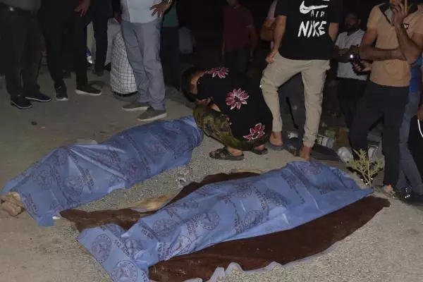 Ehliyetsiz sürücünün kullandığı kamyonet, TIR'a arkadan çarptı: 3 ölü