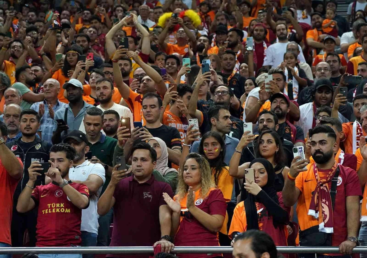 Galatasaray Giresunspor maçını 45 bin 484 taraftar izledi