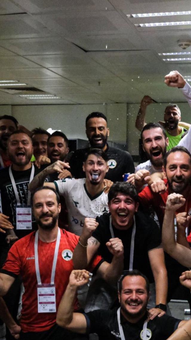 Galatasaray'ı deviren Giresunsporlu futbolculardan olay gönderme Galatasaray'ı deviren Giresunsporlu futbolculardan olay gönderme