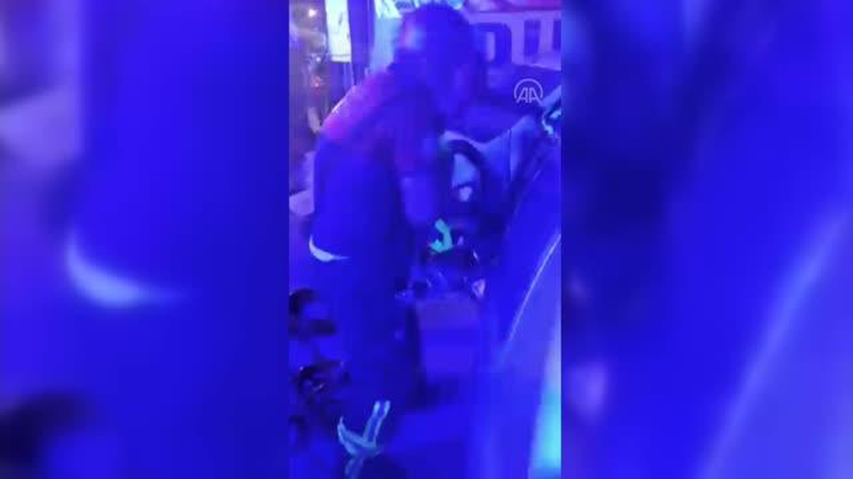 Denizli\'de iki otomobilin çarpıştığı kazada 1 kişi öldü, 4 kişi yaralandı