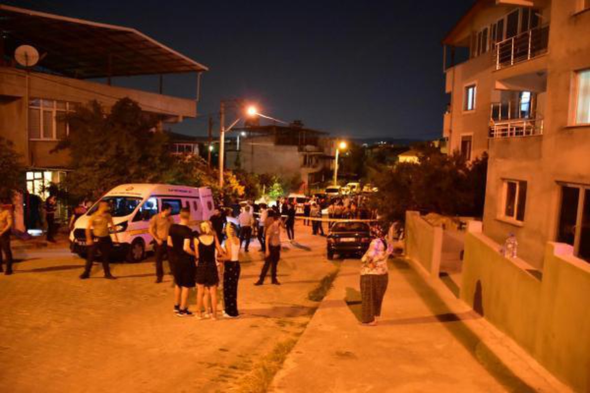İzmir\'deki çifte cinayette bacanak ve oğlu tutuklandı