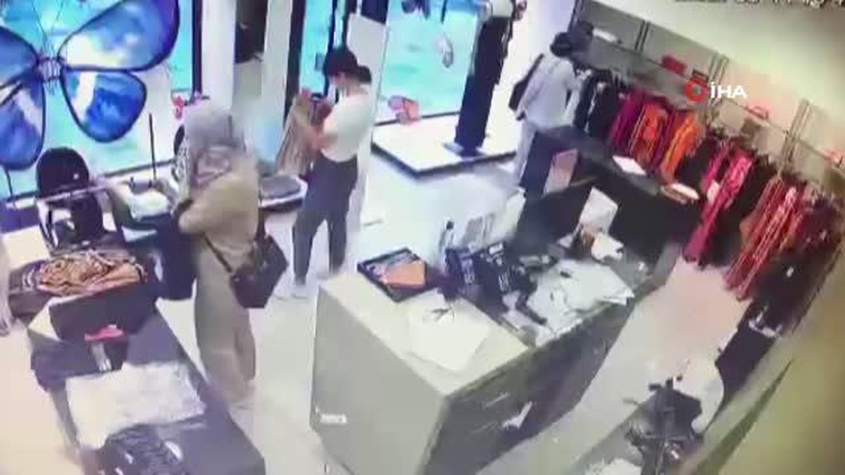 Nişantaşı\'nda bir mağazada turistin çantasını böyle çaldılar
