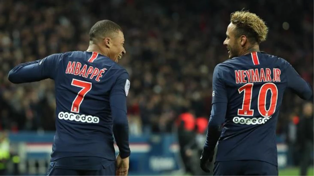 Paris Saint-Germain\'de "penaltı" krizi! Neymar\'ın sosyal medyada beğendiği paylaşım Mbappe\'nin hoşuna gitmeyecek