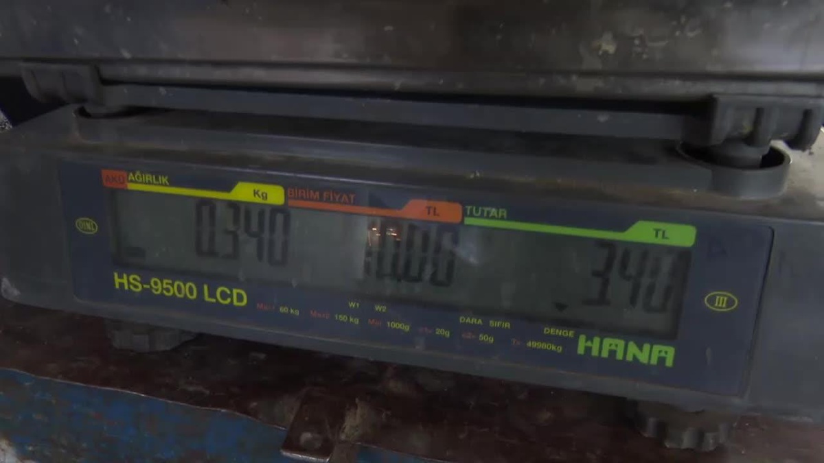 Ankaralı Pazarcı Fiyatları Tane Hesabıyla Anlattı: "Bir Domates, Bir Salatalık, Üç Biber, Bir Patlıcan 12.5 Lira"