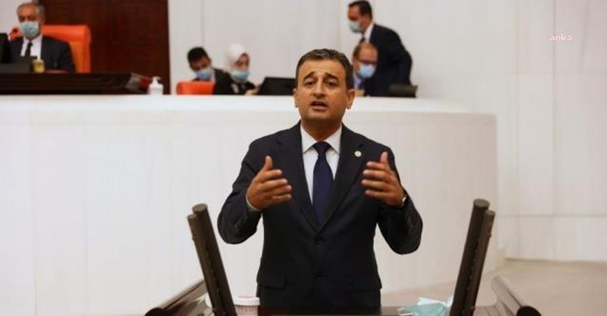 Burhanettin Bulut, Emeklilerin Promosyon Haczini TBMM Gündemine Taşıdı: "Nebati Önce Emekliyi Borç Batağından Kurtarsın"