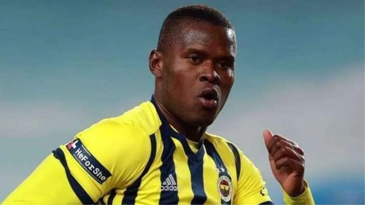 Fenerbahçe\'nin takımda düşünmediği Samatta transfer görüşmesi için Belçika\'ya gitti