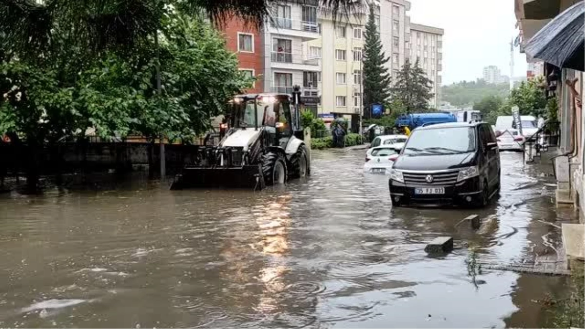 İstanbul\'da sağanak su baskınlarına yol açtı