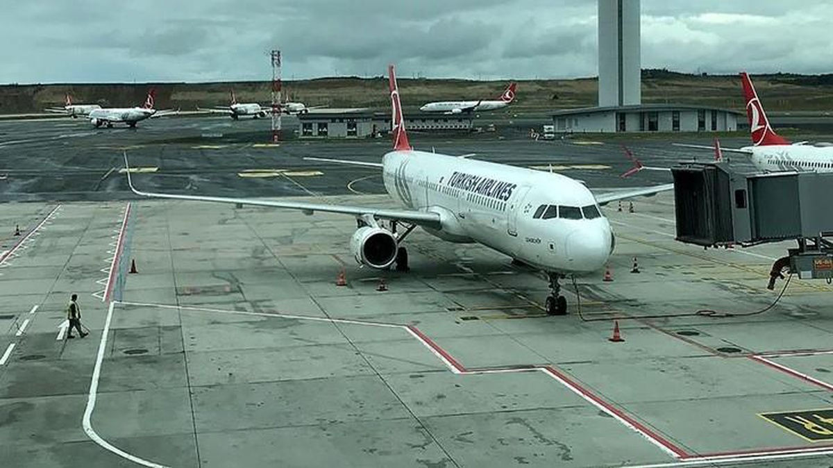 İstanbul\'daki sağanak hava trafiğini de olumsuz etkiledi