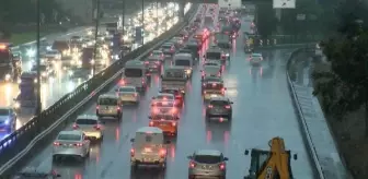 MALTEPE D-100'DE YAĞMUR TRAFİĞİ