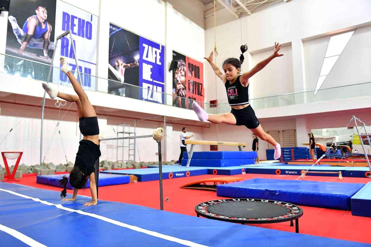 Mersin haberleri | Mersin\'de ücretsiz cimnastik kurslarında geleceğin sporcuları yetişiyor