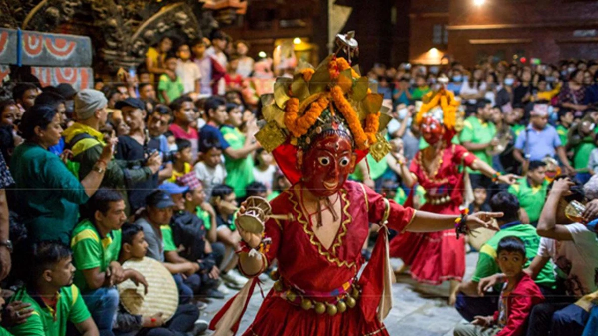 Nepal\'de Nil Barahi Dans Festivali