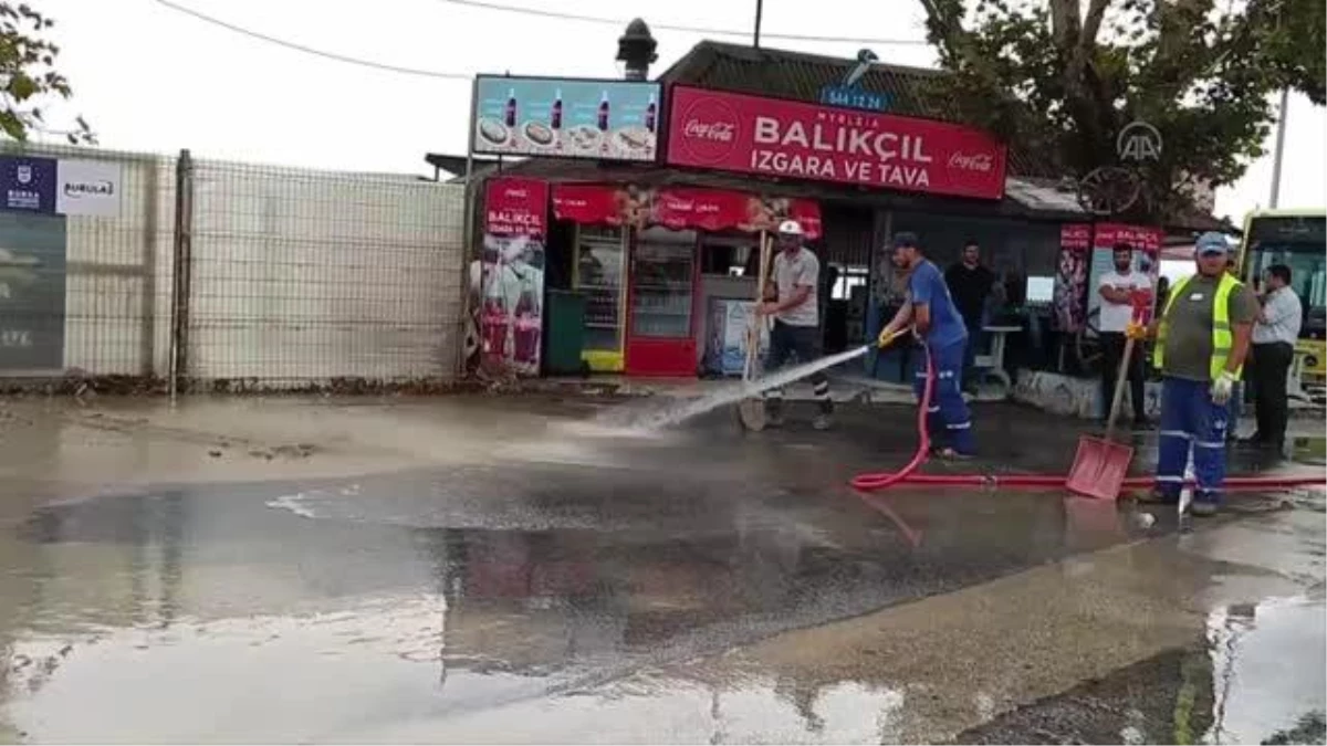 Sağanak hayatı olumsuz etkiledi (3)