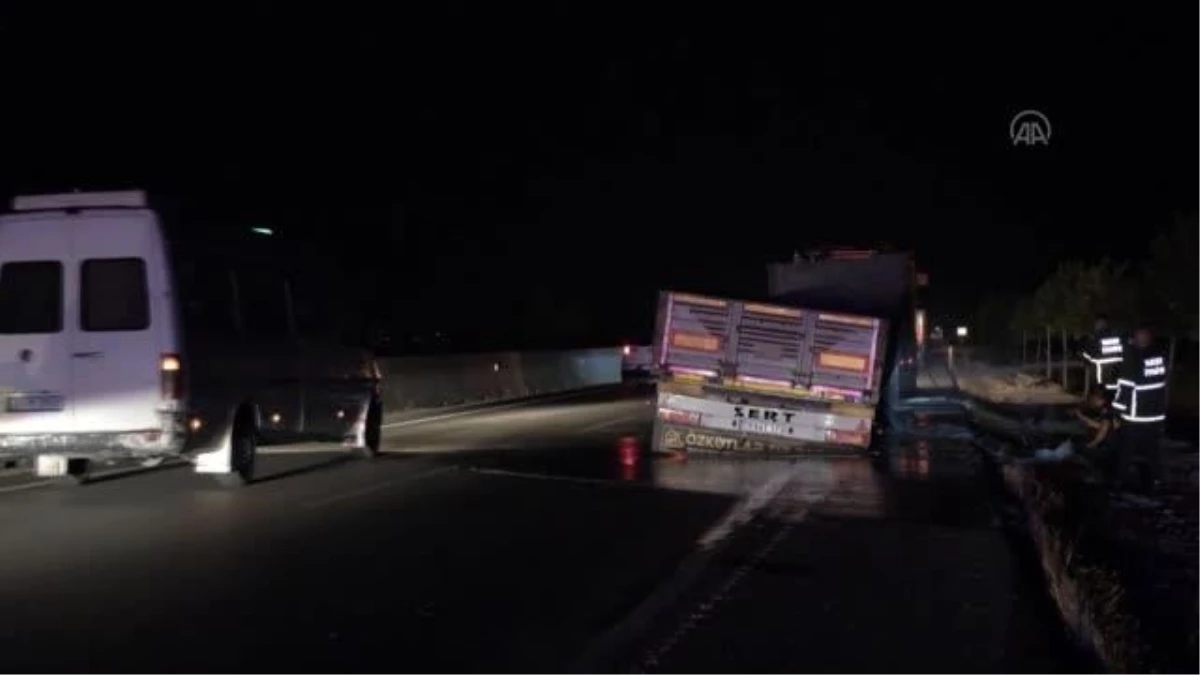 Hatay\'da seyir halindeki tırda çıkan yangın hasara yol açtı