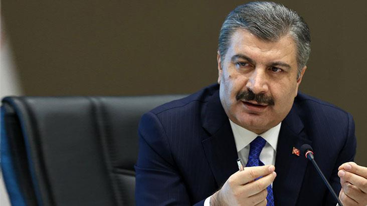 Stajyer doktorlara 1500 TL maaş yatırılması ortalığı karıştırdı, Bakan Koca\'dan cevap geldi: Gerekli irade tecelli edecek