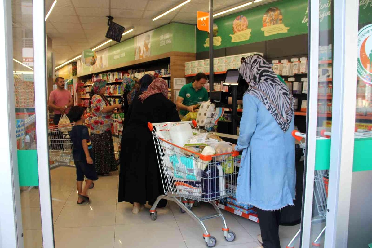 Tarım Kredi Kooperatif marketlerinde \'indirim\' yoğunluğu
