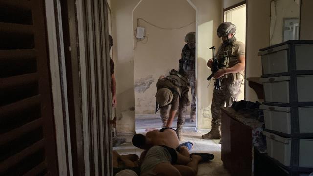 Terör örgütü PKK'nın ilk eyleminin yıl dönümünde ortalığı karıştıracaklardı! Şafak operasyonuyla yakalandılar