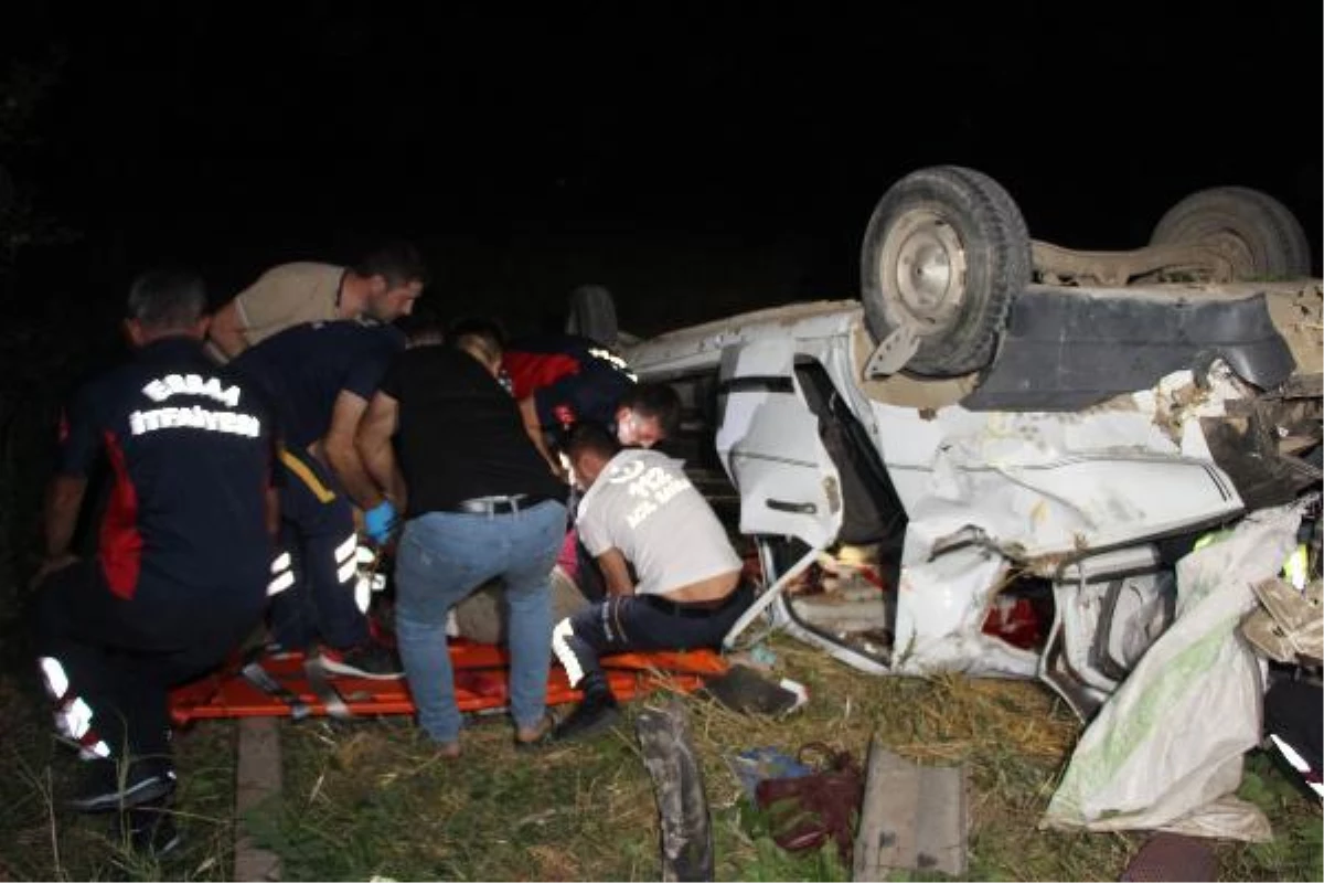 Tokat\'ta iki otomobil çarpıştı, 7 kişi yaralandı