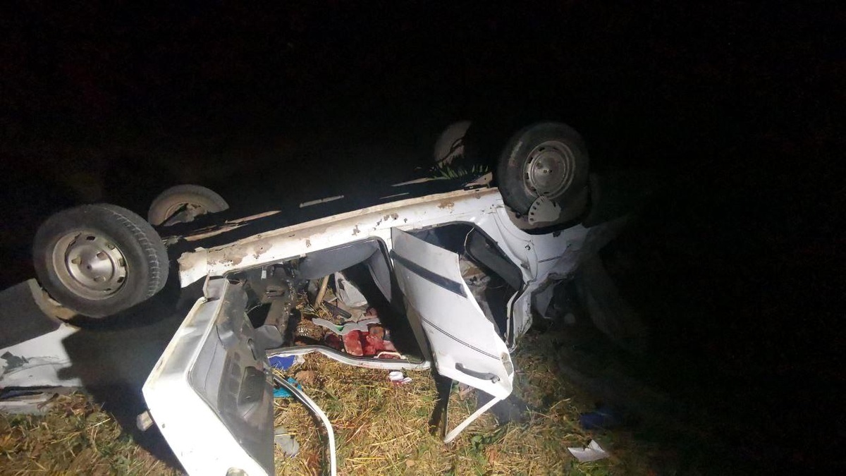 Tokat\'ta otomobil tarlaya uçtu: 8 yaralı