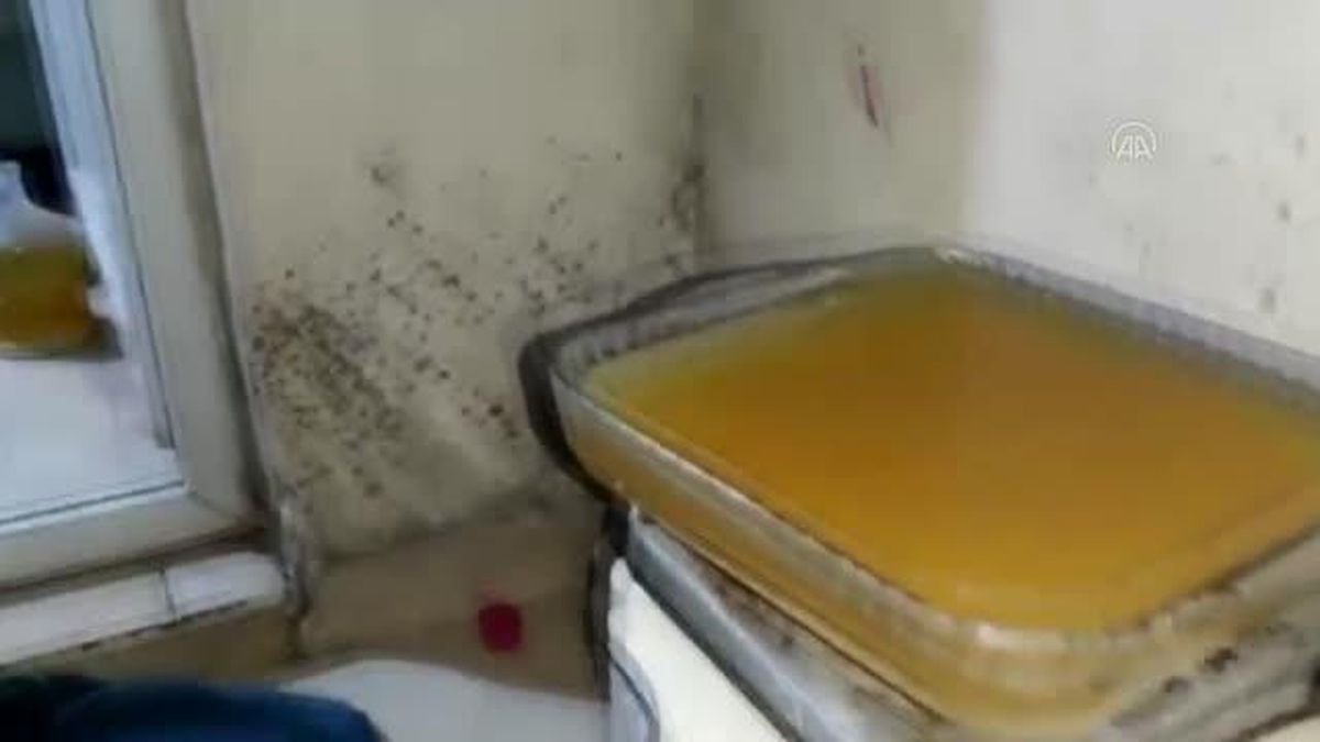 Hatay\'da uyuşturucu imalathanesine dönüştürülen evde 4 zanlı yakalandı