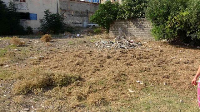 4 günlük bebeği boş araziye bırakıp kaçtılar 4 günlük bebeği boş araziye bırakıp kaçtılar